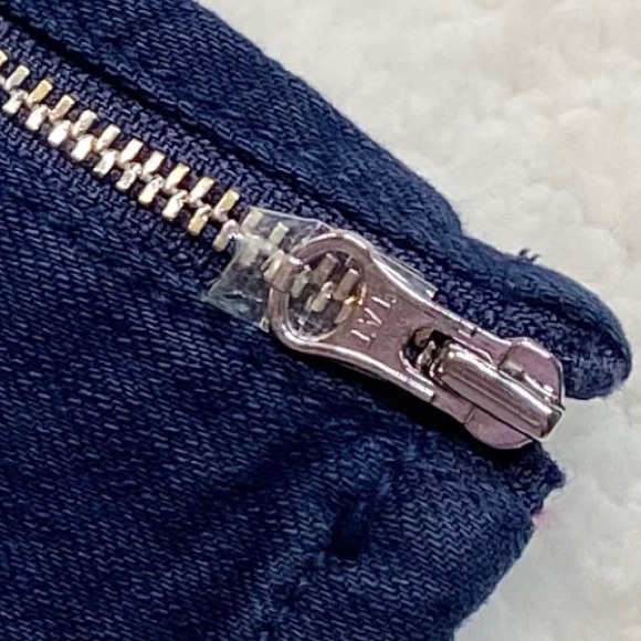 💕HP💕 NWOT Kate Spade Live Colorfully Ankle Zip Skinny Jeans
Size 28 6/Small - Picture 7 of 14